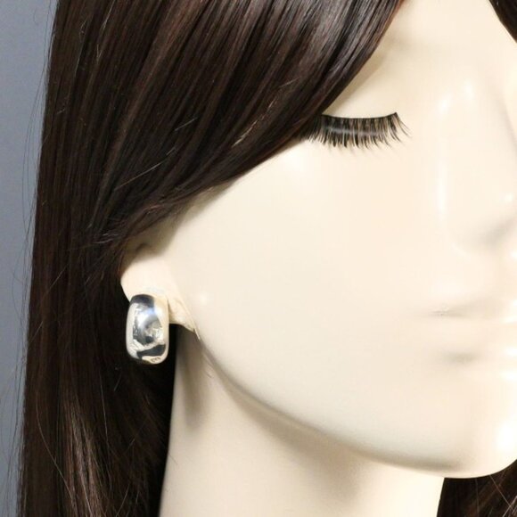 CHANEL Silver Earrings - Picture 3 of 5